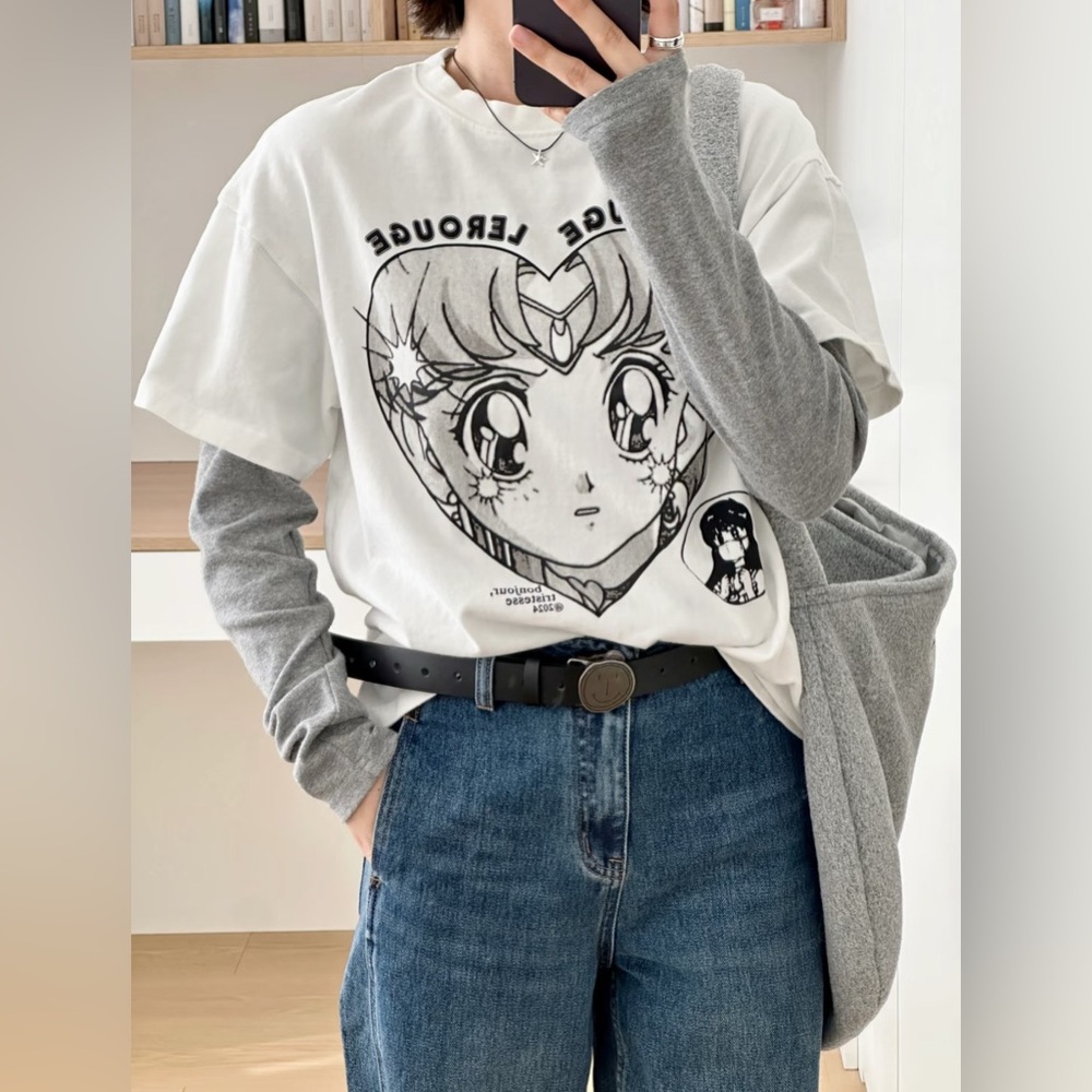 Sailor Moon ｜White Graphic T-Shirt with Anime Design｜L